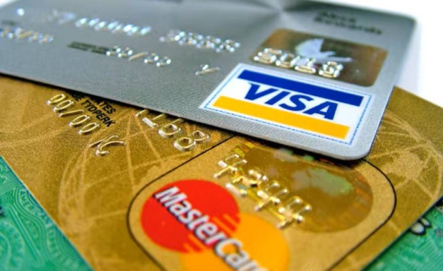 Son récord las deudas con tarjetas y billeteras virtuales